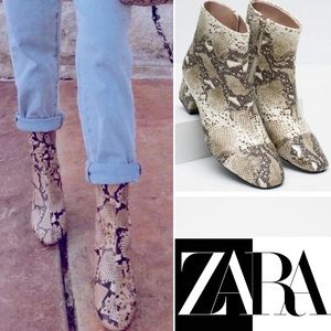 ZARA Blogger Fav! Snakeskin Cap toe Boots